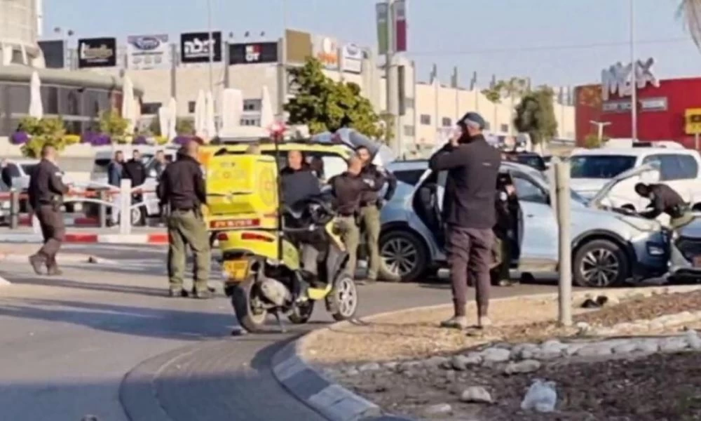 Ισραήλ: Τέσσερις νεκροί από 'Αραβα που επιτέθηκε με μαχαίρι